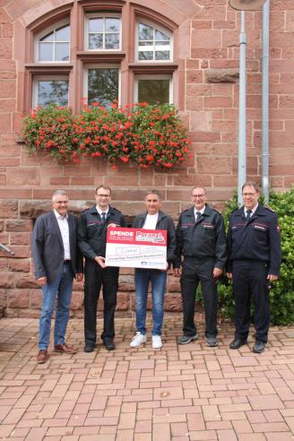 Spendenübergabe Poranzl an FFW